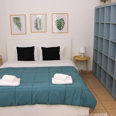 Comfy City Hideaway Каламата Экстерьер фото